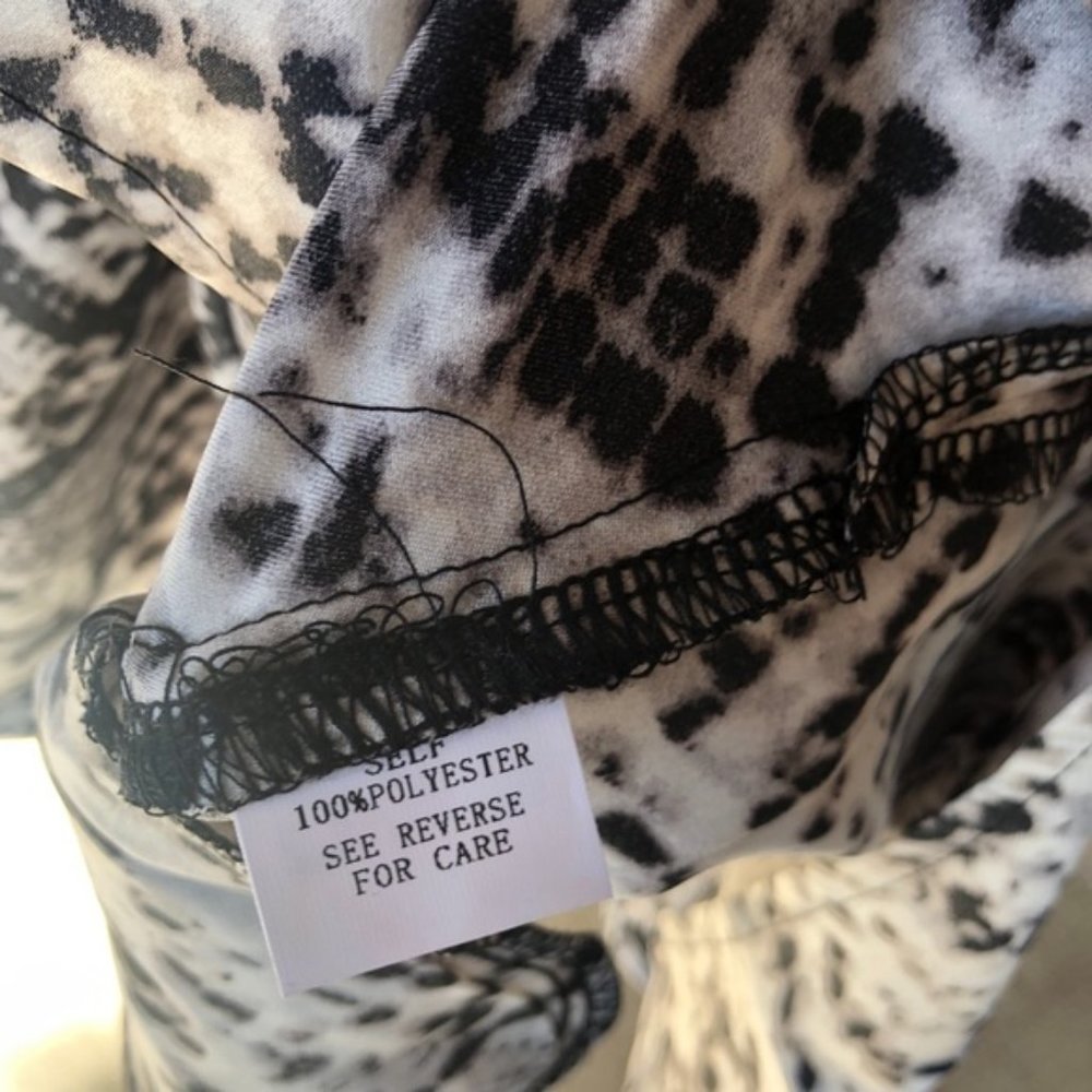 Davi & Dani Animal Python Print Shirt Dress NWT - Picture 12 of 12